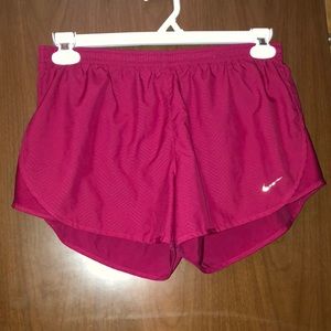 GIRLS NIKE DRI-FIT SHORTS